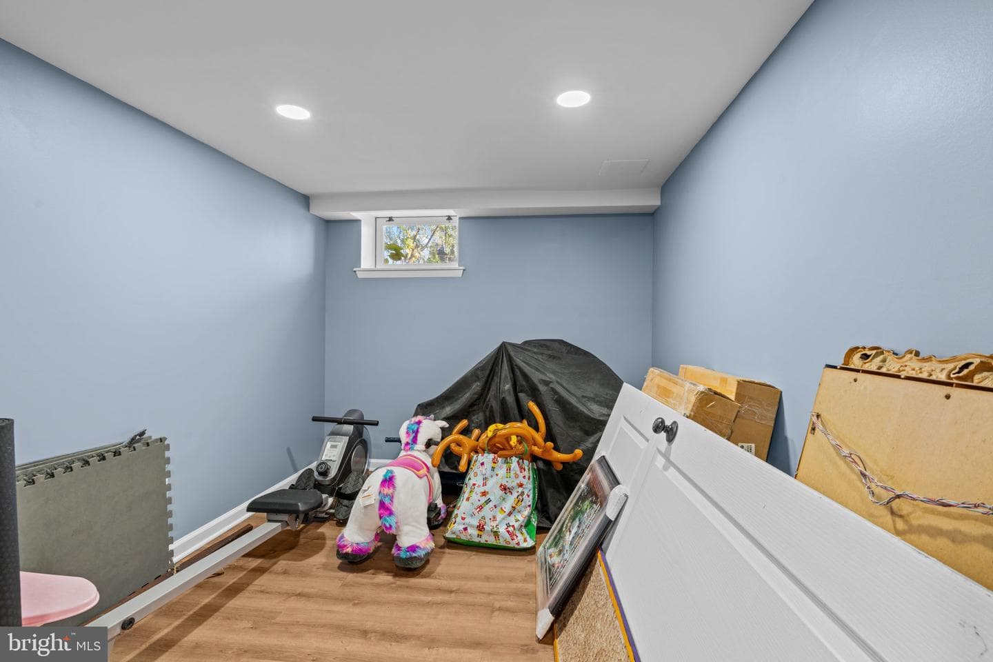 108 W Maple Avenue photo 29