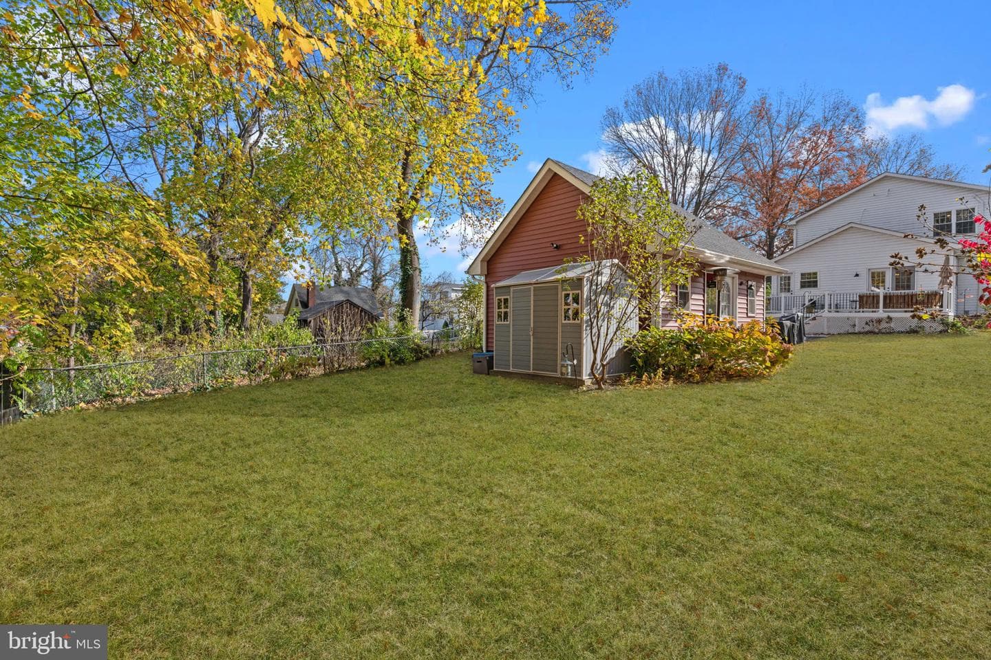 108 W Maple Avenue photo 40