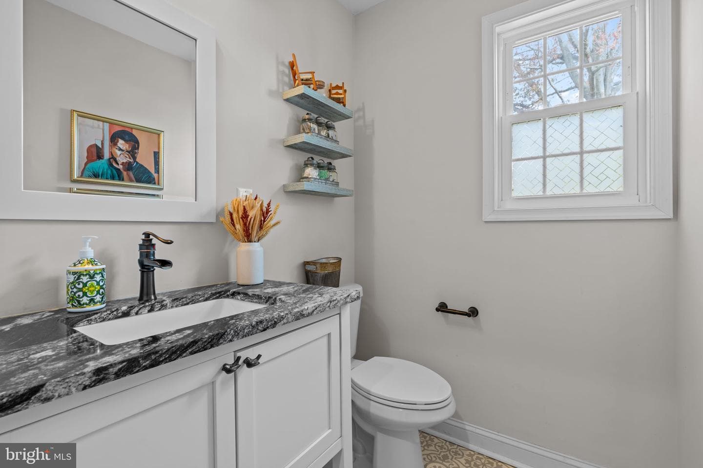 108 W Maple Avenue photo 6