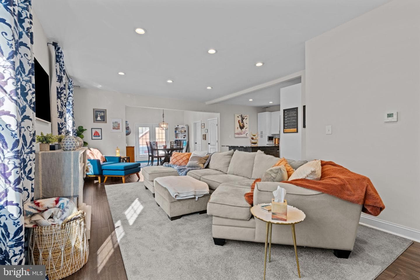 108 W Maple Avenue photo 8