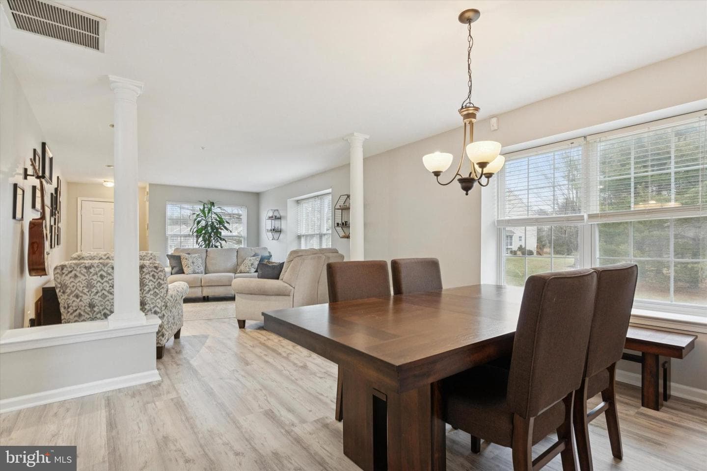 1468 Sweetbriar Drive photo 4