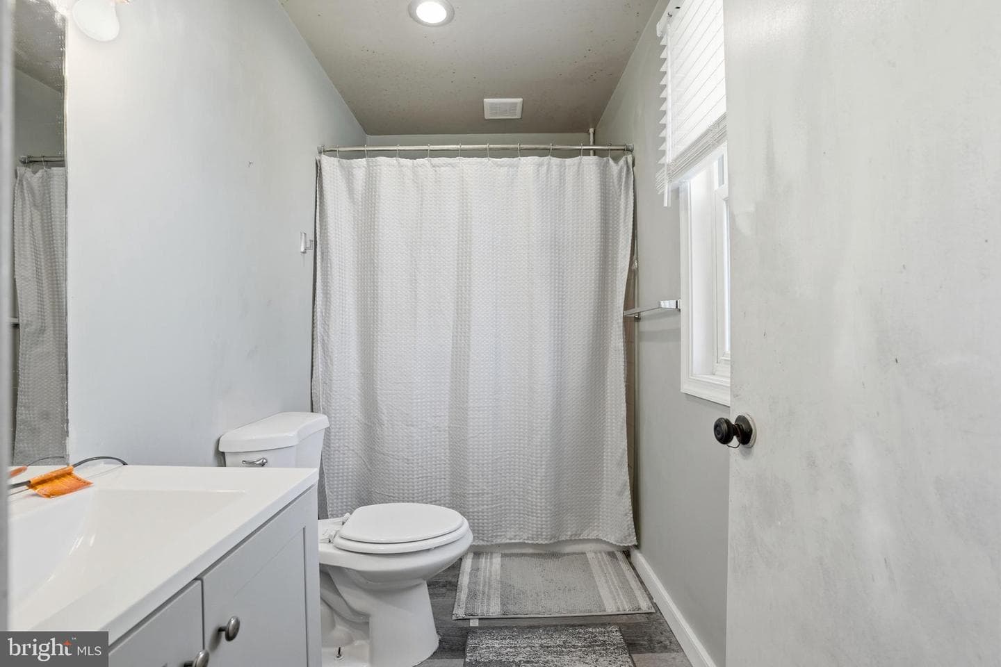 87 W Park Avenue photo 21