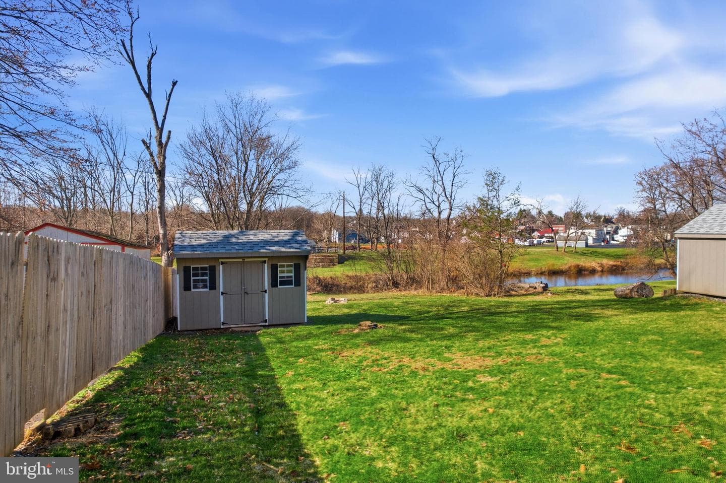 87 W Park Avenue photo 32