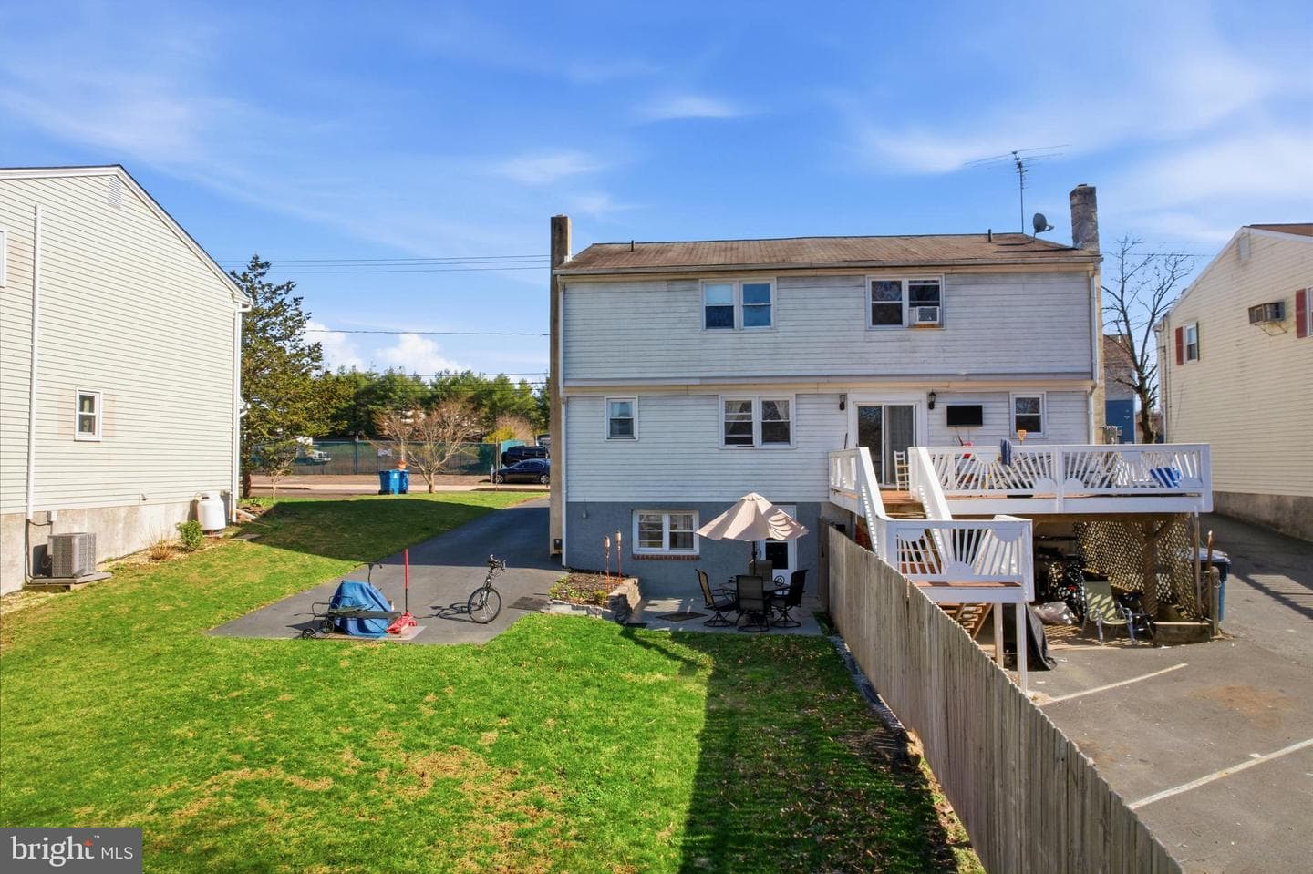87 W Park Avenue photo 41