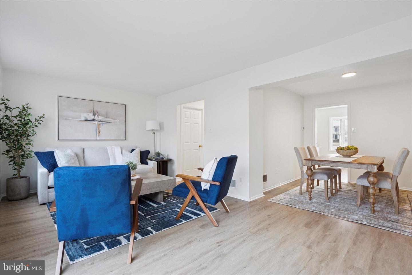 367 Dartmouth Court photo 10