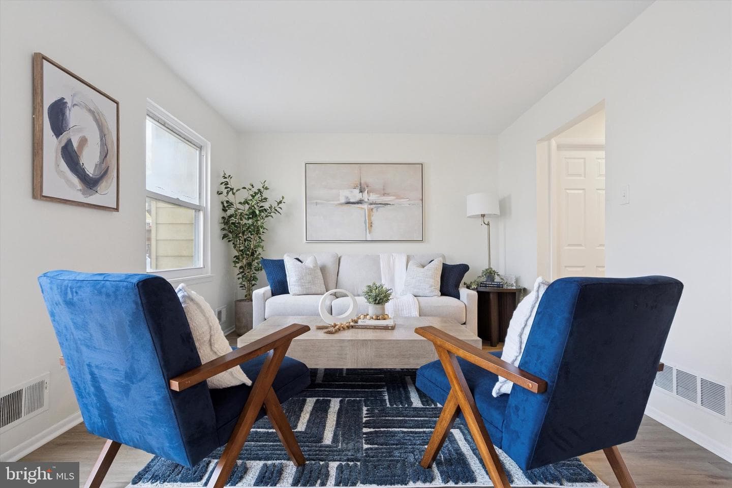 367 Dartmouth Court photo 9