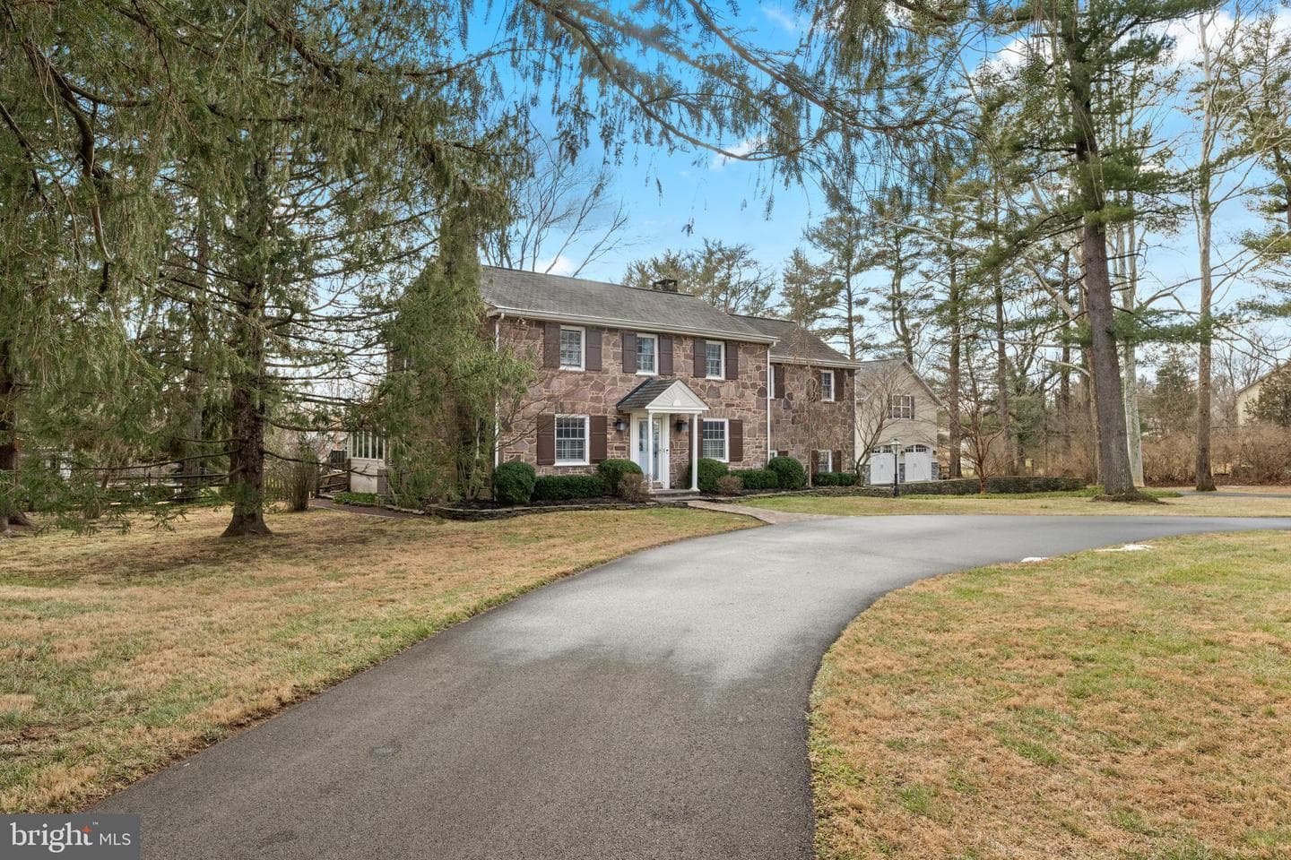 6760 Chapel Road photo 2