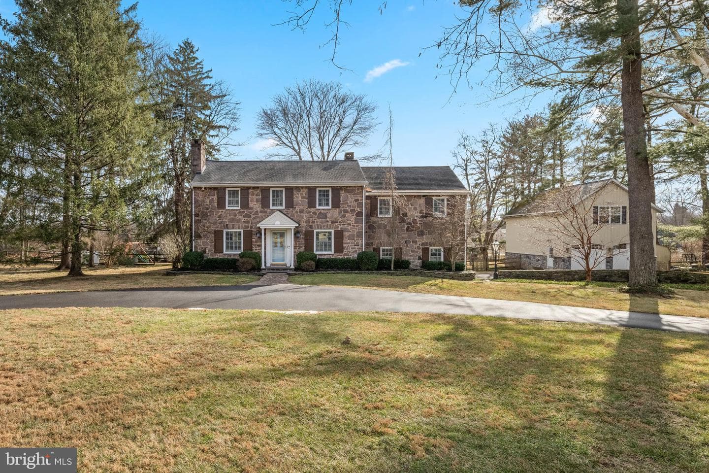 6760 Chapel Road photo 4