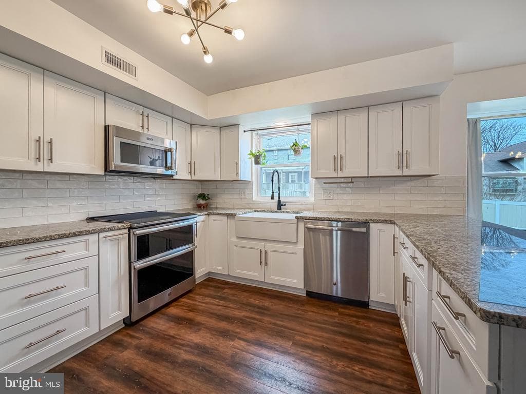 738 Bridgeview Road photo 14