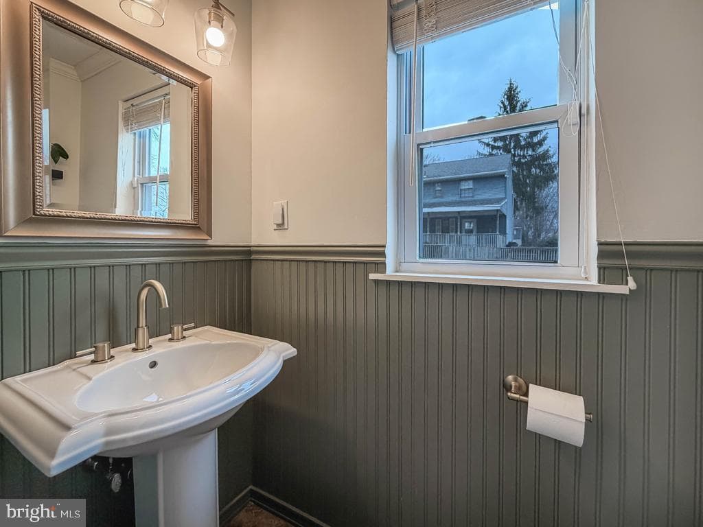 738 Bridgeview Road photo 27