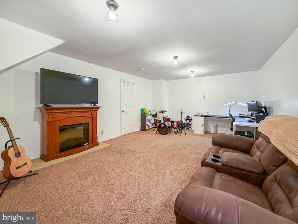 738 Bridgeview Road photo 46