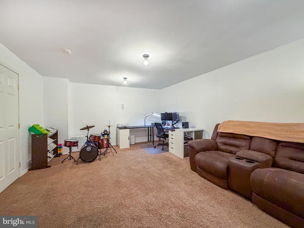 738 Bridgeview Road photo 47