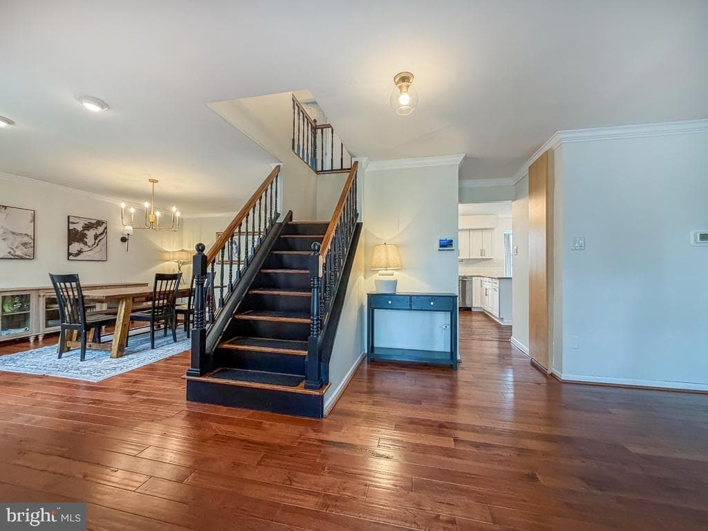 738 Bridgeview Road photo 6