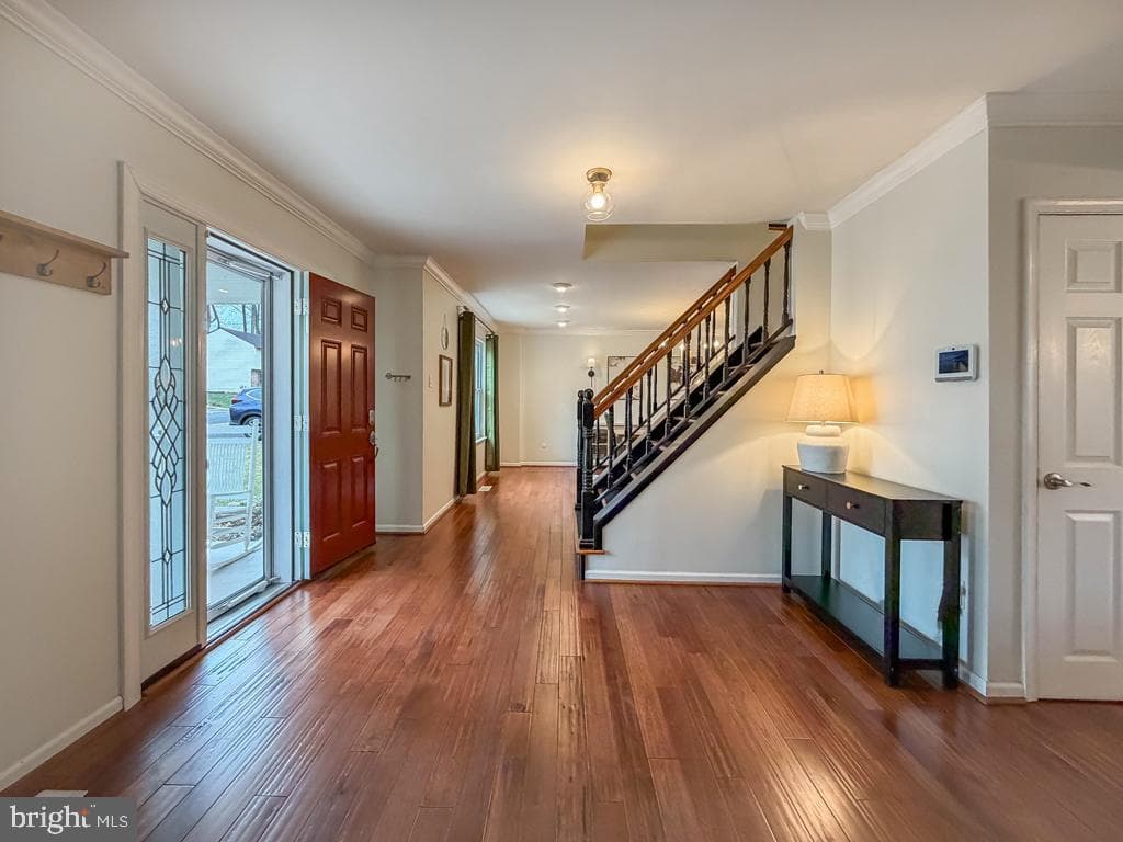 738 Bridgeview Road photo 8