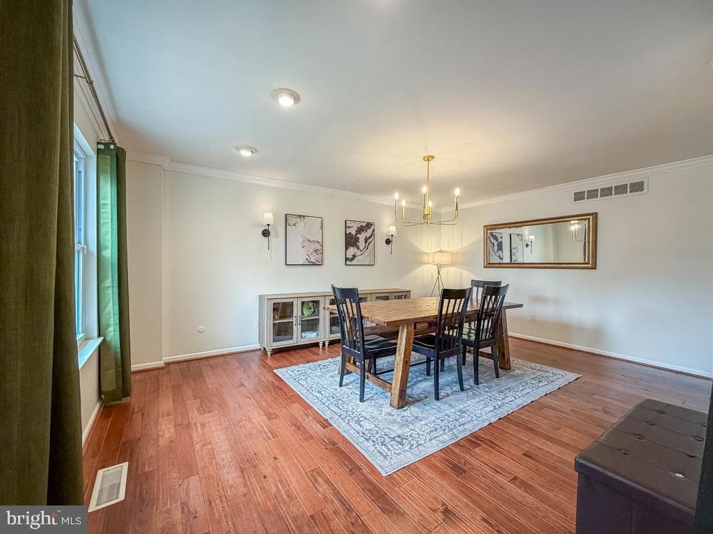 738 Bridgeview Road photo 9
