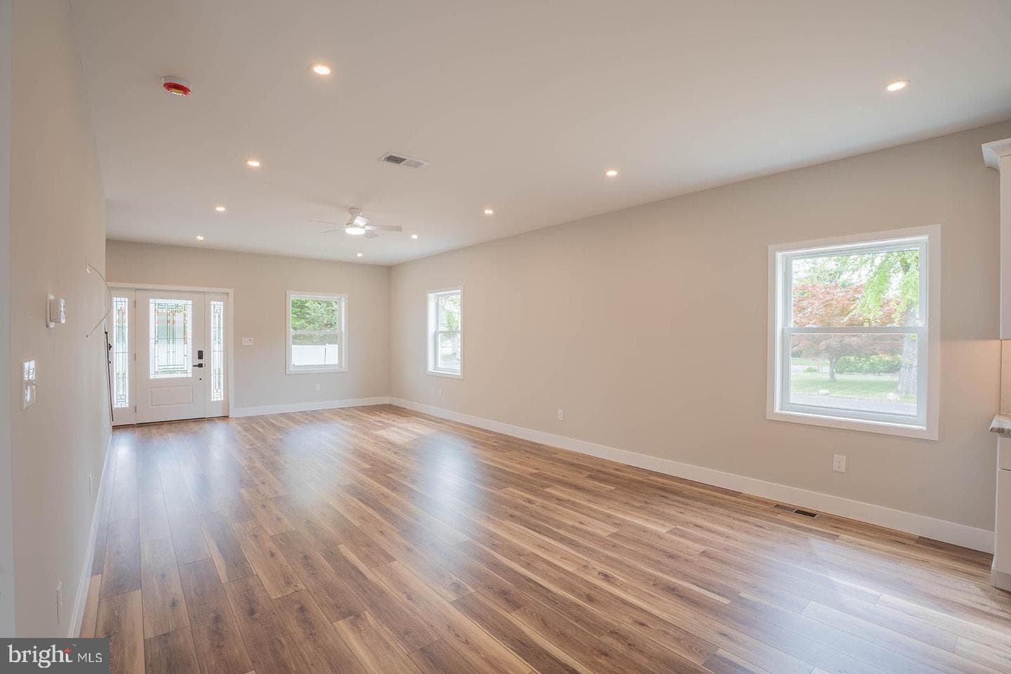 2290 Virginia Ave photo 8