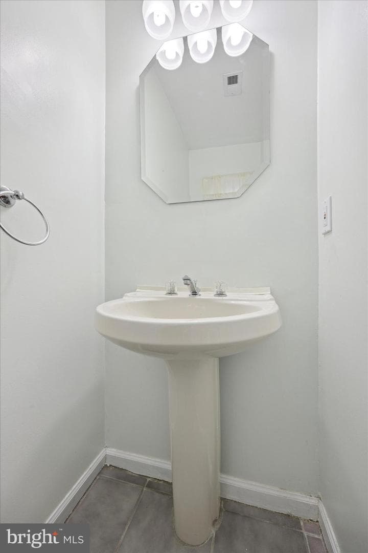 53 Taylors Way photo 8