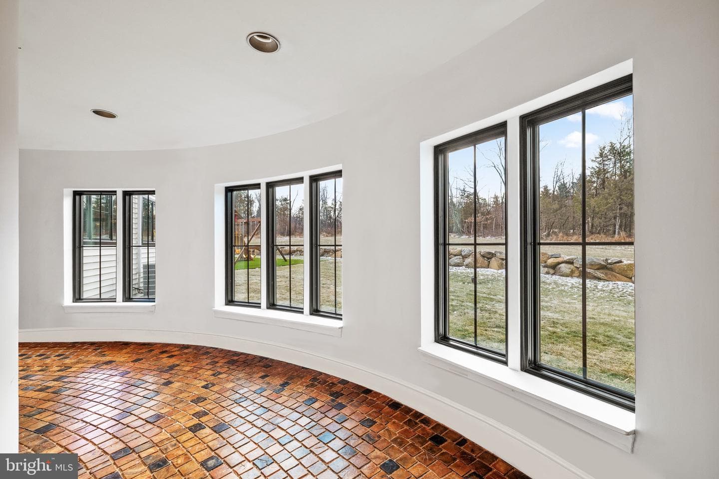 1400 Fairhill Road photo 35