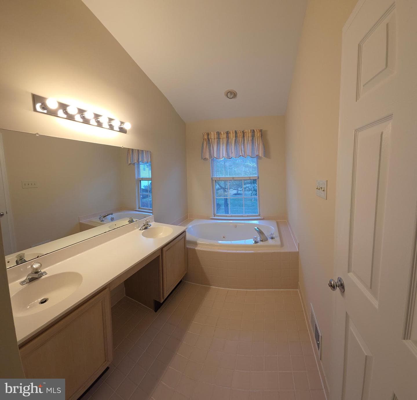 3406 Sterling Road photo 24