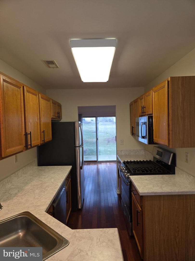 3406 Sterling Road photo 8