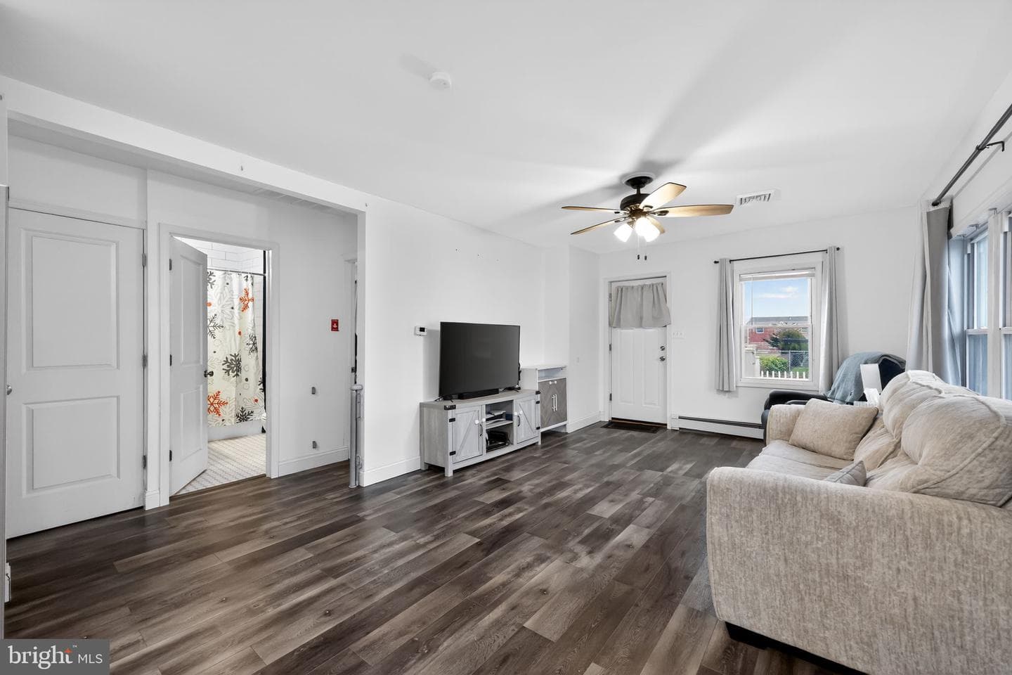 909 Third Avenue photo 10