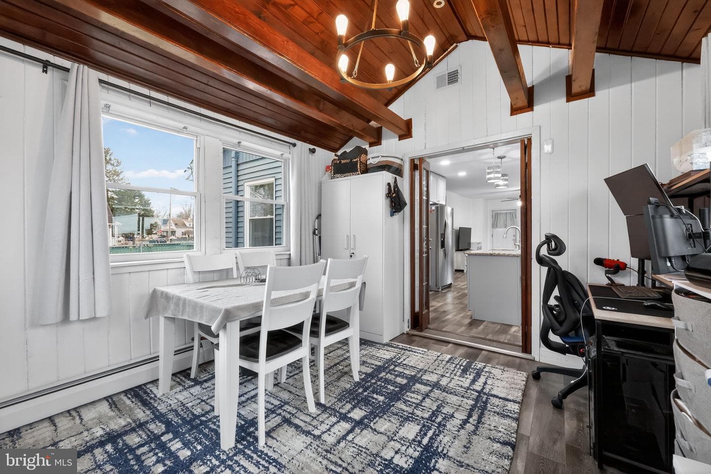 909 Third Avenue photo 17