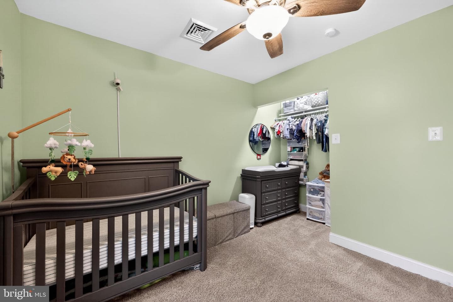 909 Third Avenue photo 21