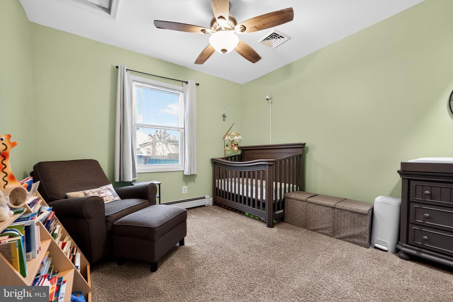 909 Third Avenue photo 22