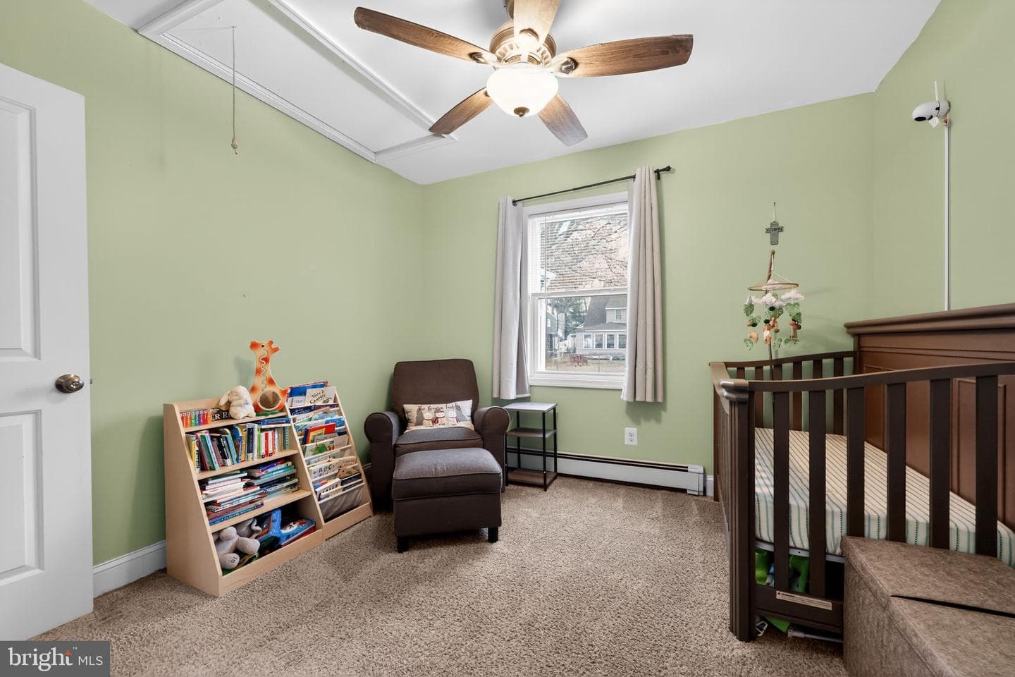 909 Third Avenue photo 25