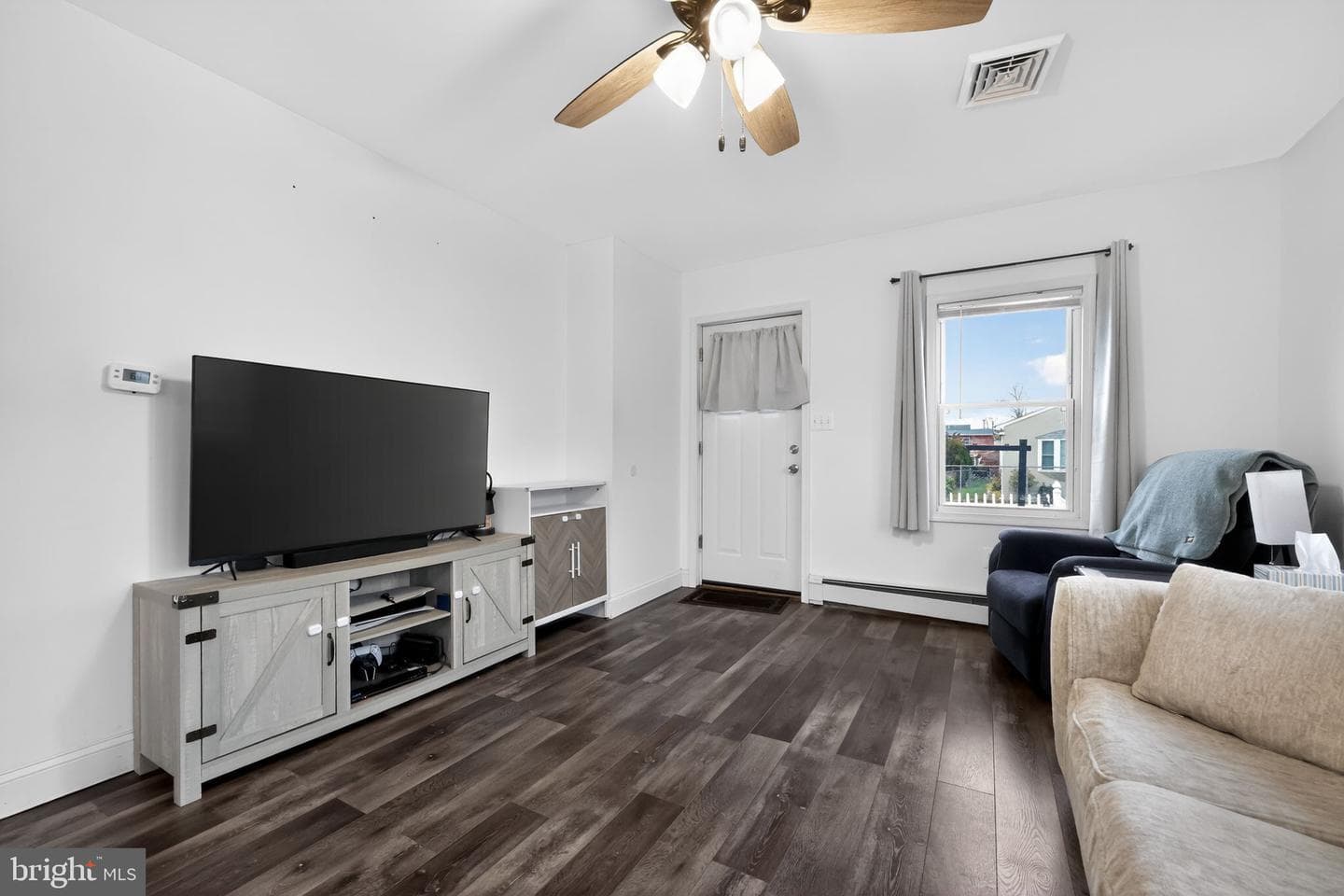 909 Third Avenue photo 7
