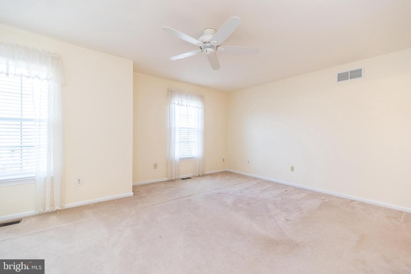 146 Strawberry Lane photo 22