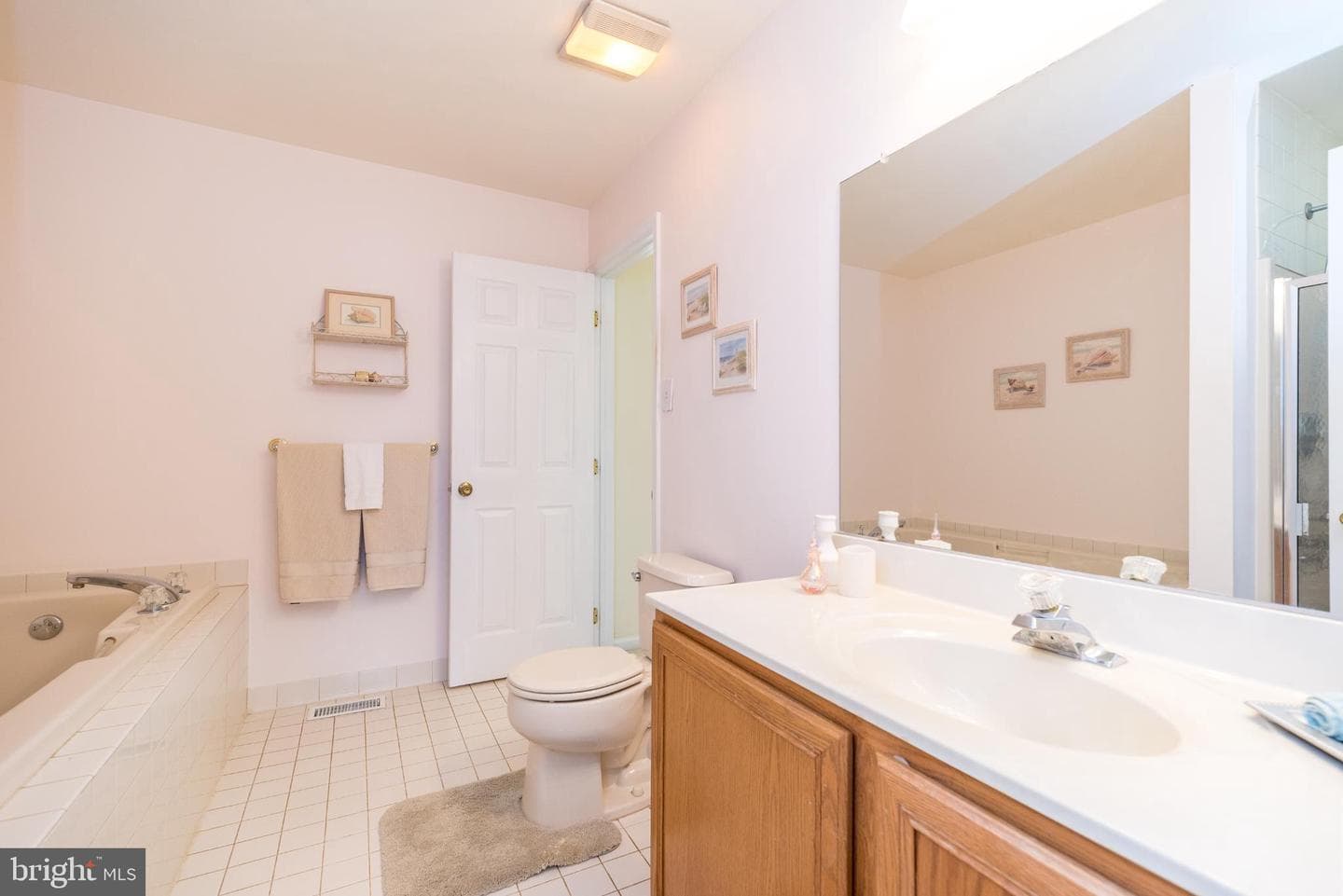 146 Strawberry Lane photo 26