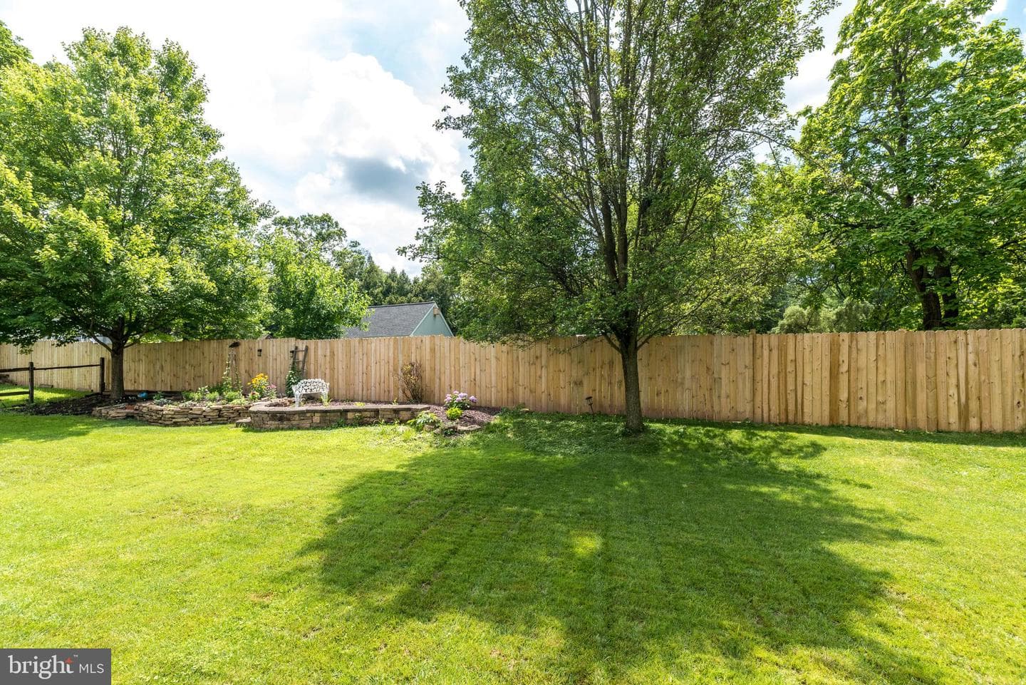 146 Strawberry Lane photo 40
