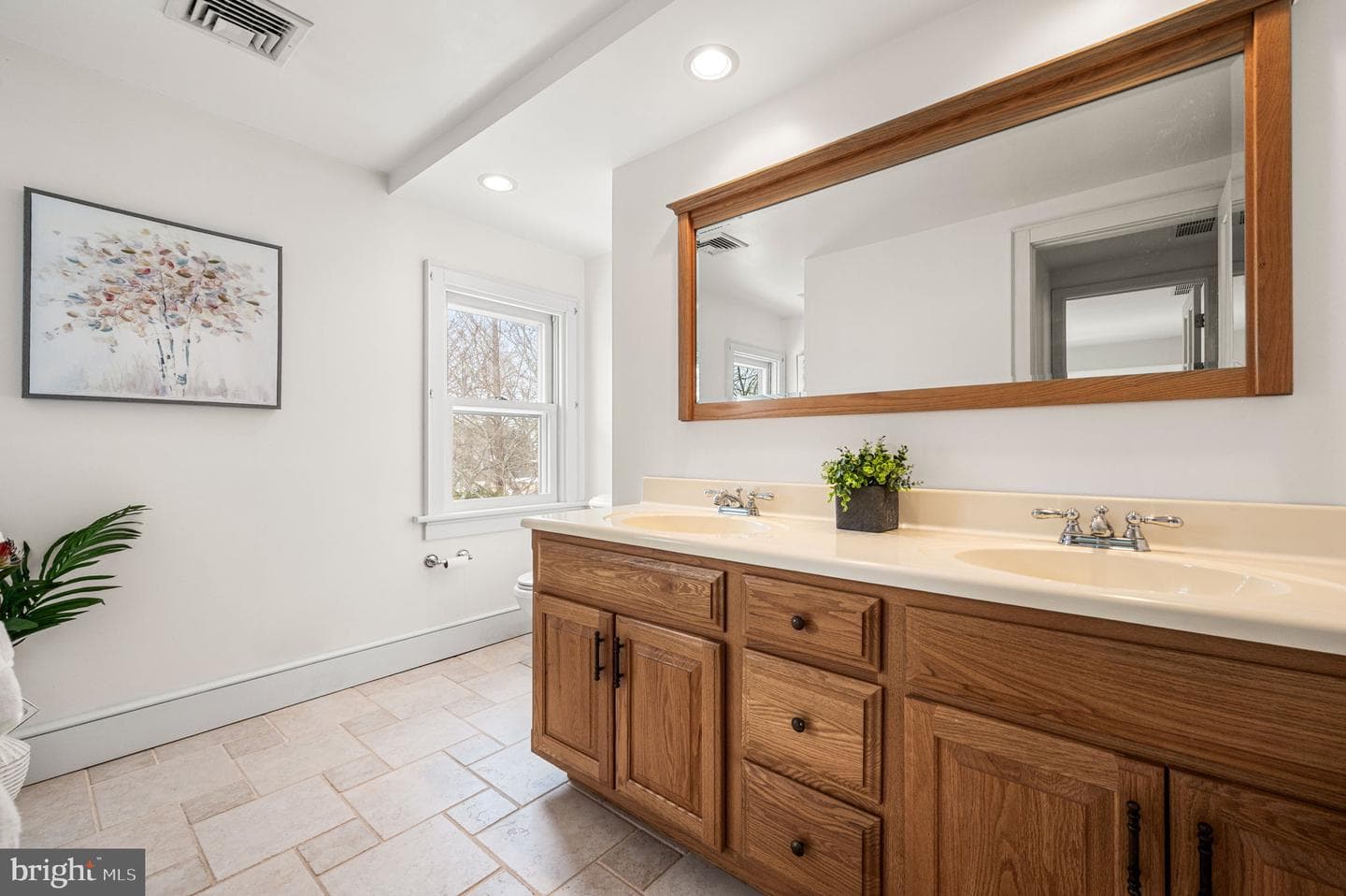 21 New Galena Road photo 24