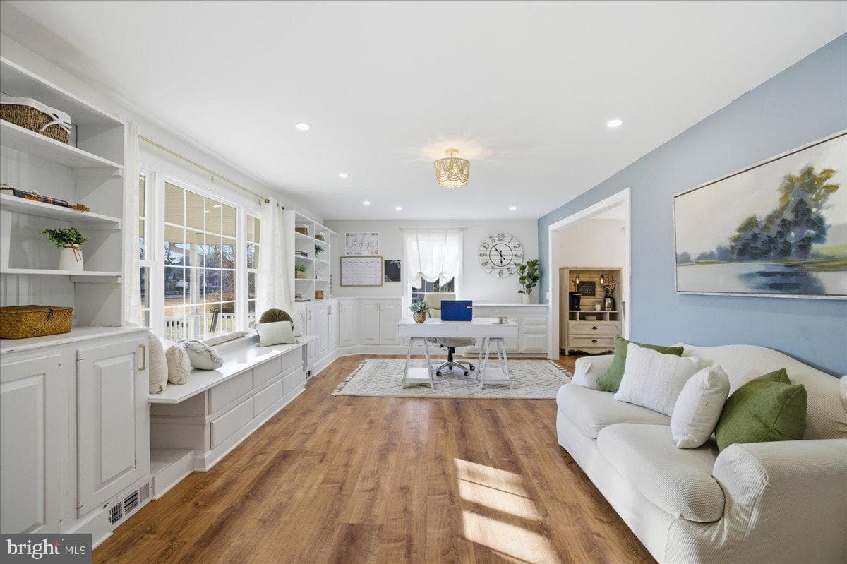 204 Woodland Drive photo 4