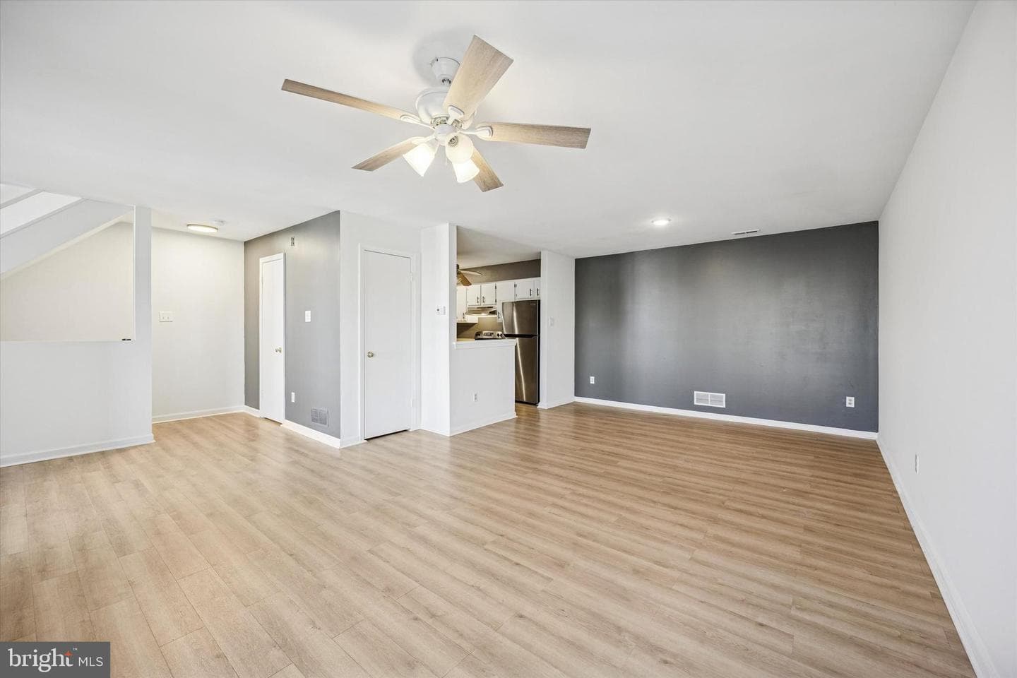 238 Colette Court photo 5