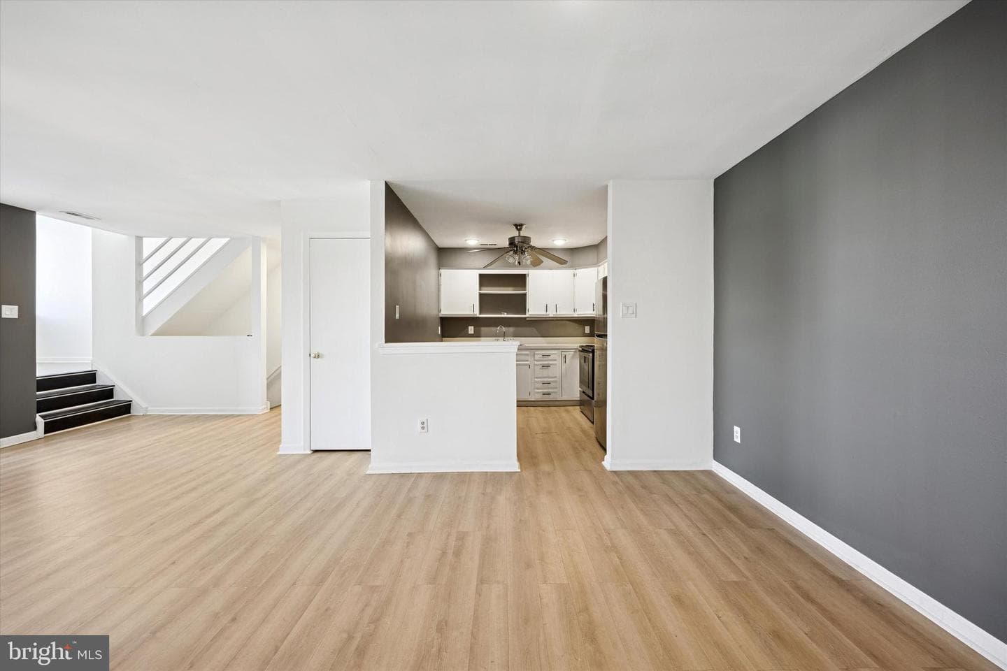 238 Colette Court photo 9