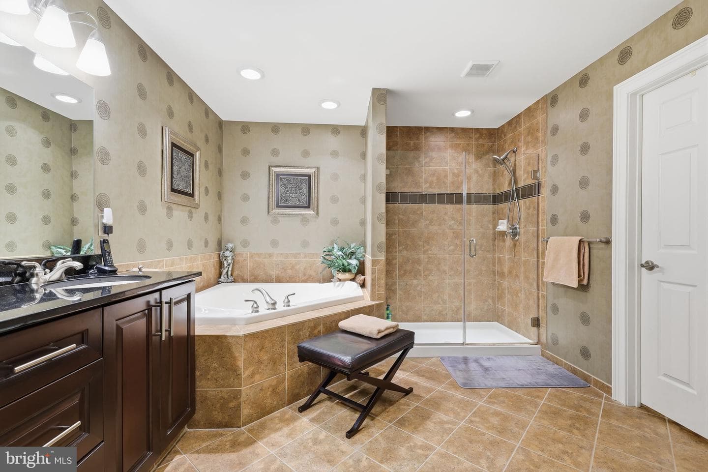1246 Saint James Drive photo 30