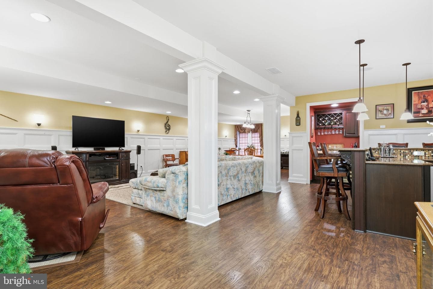 1246 Saint James Drive photo 35