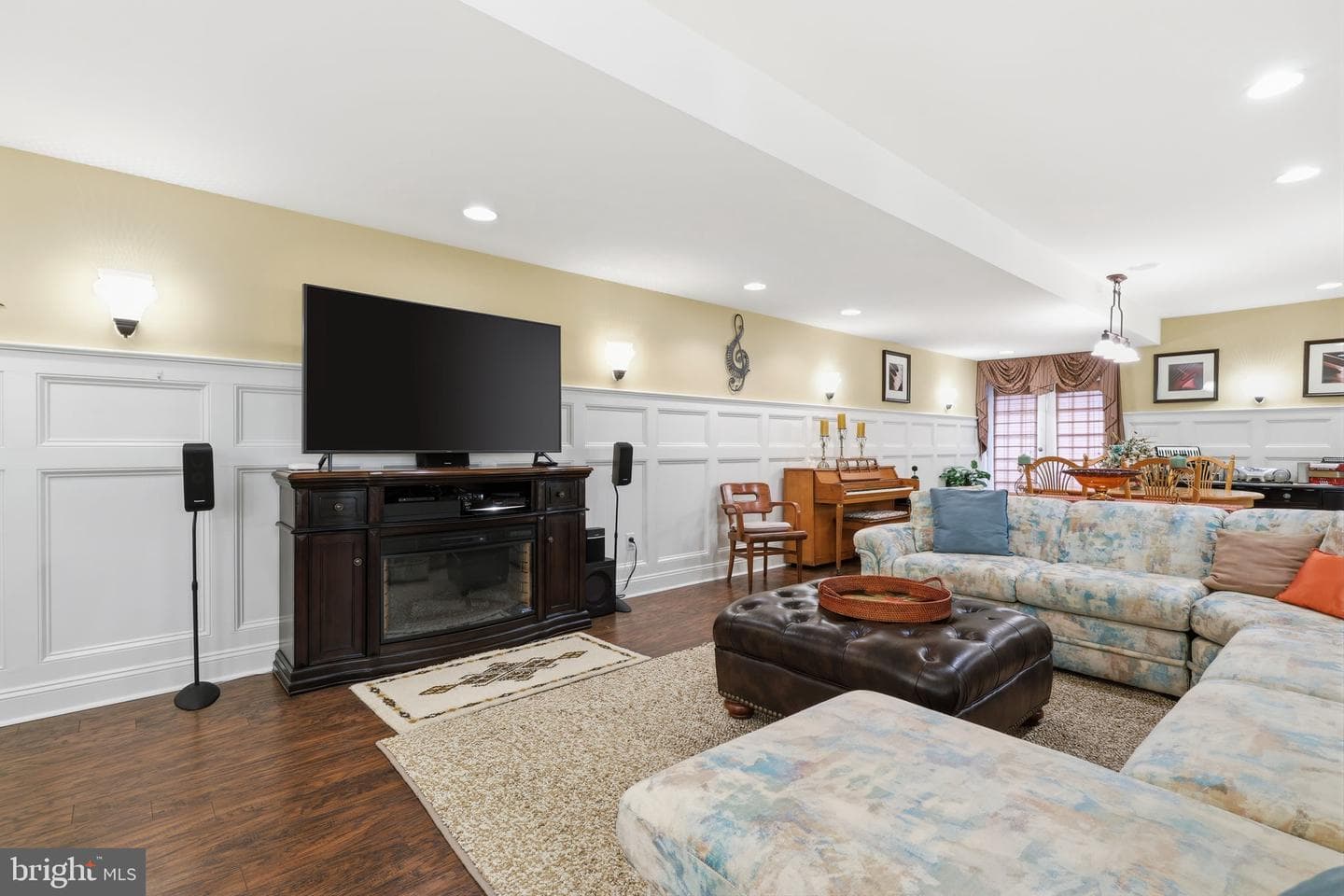 1246 Saint James Drive photo 36