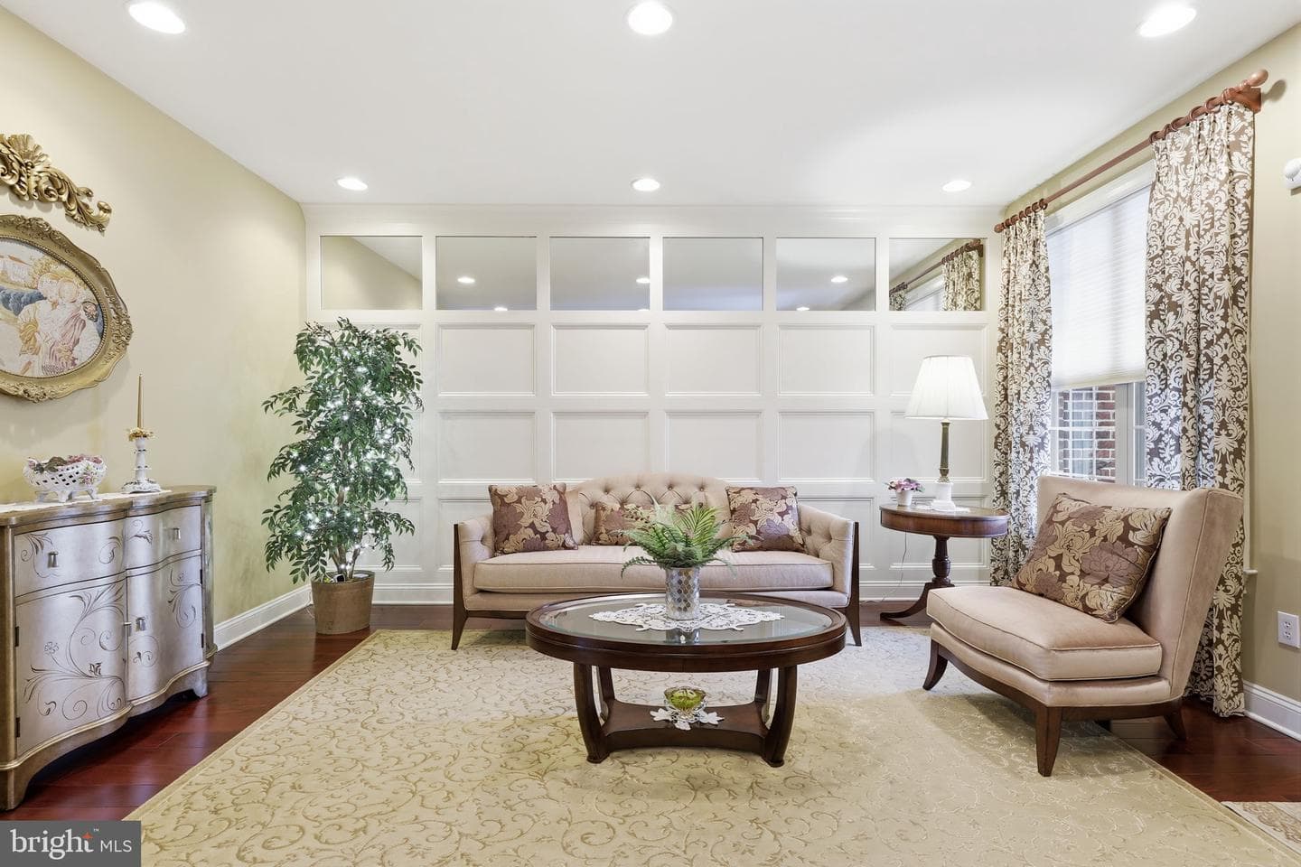 1246 Saint James Drive photo 6