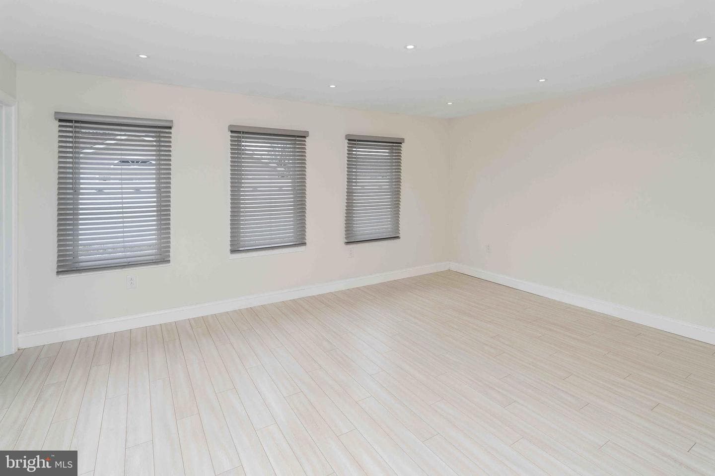137 Idlewild Road photo 12