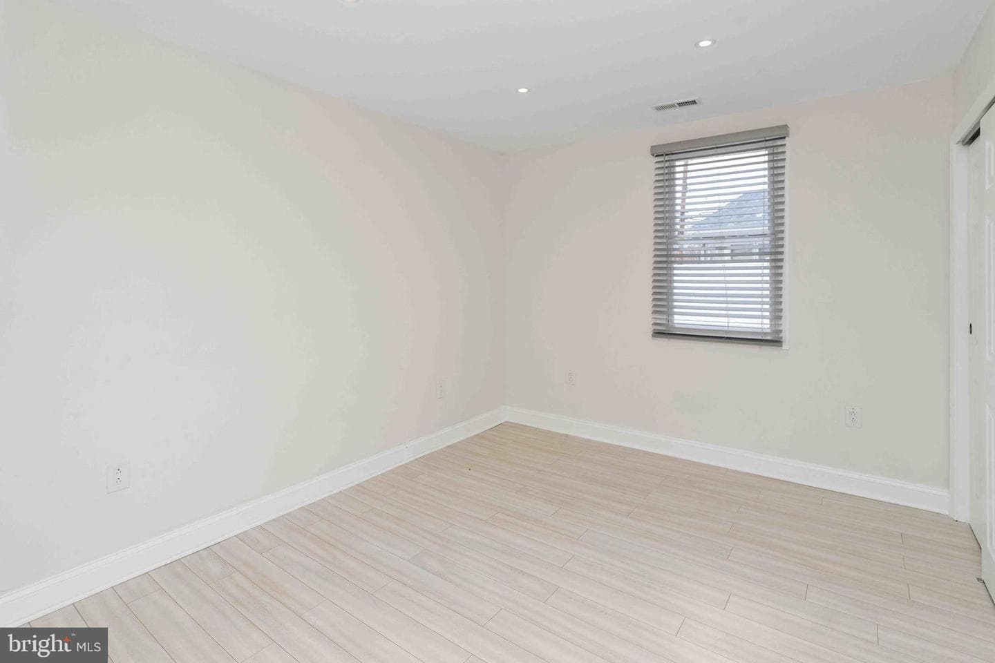 137 Idlewild Road photo 17