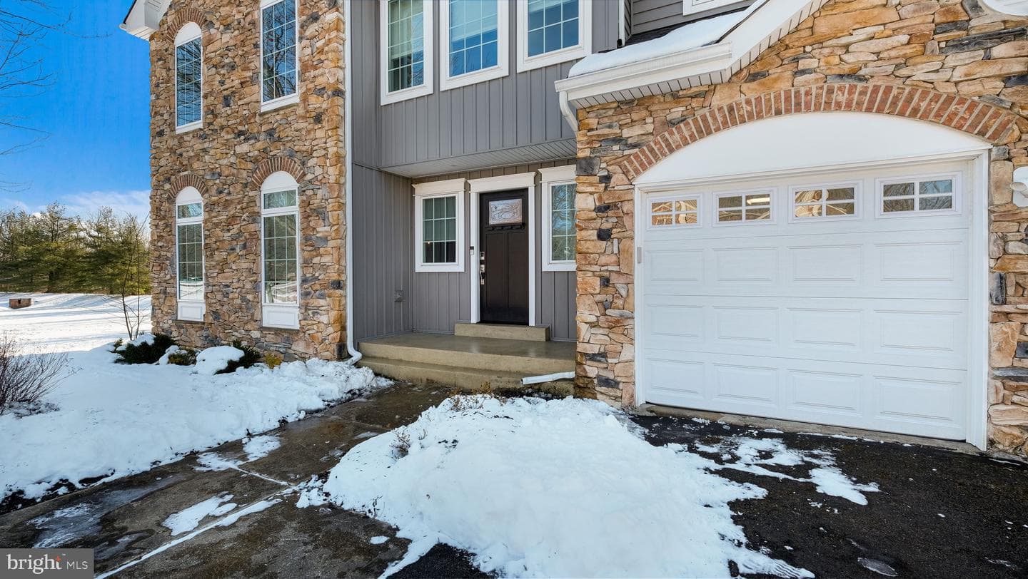 161 Equestrian Drive photo 6