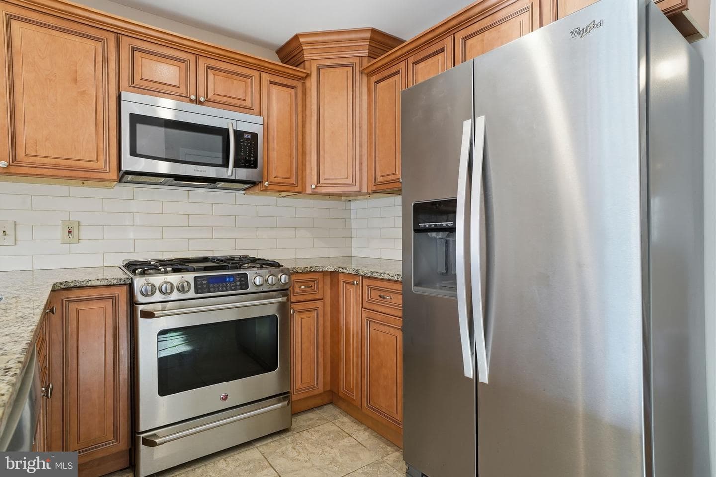 1613 Lakeview Circle photo 13