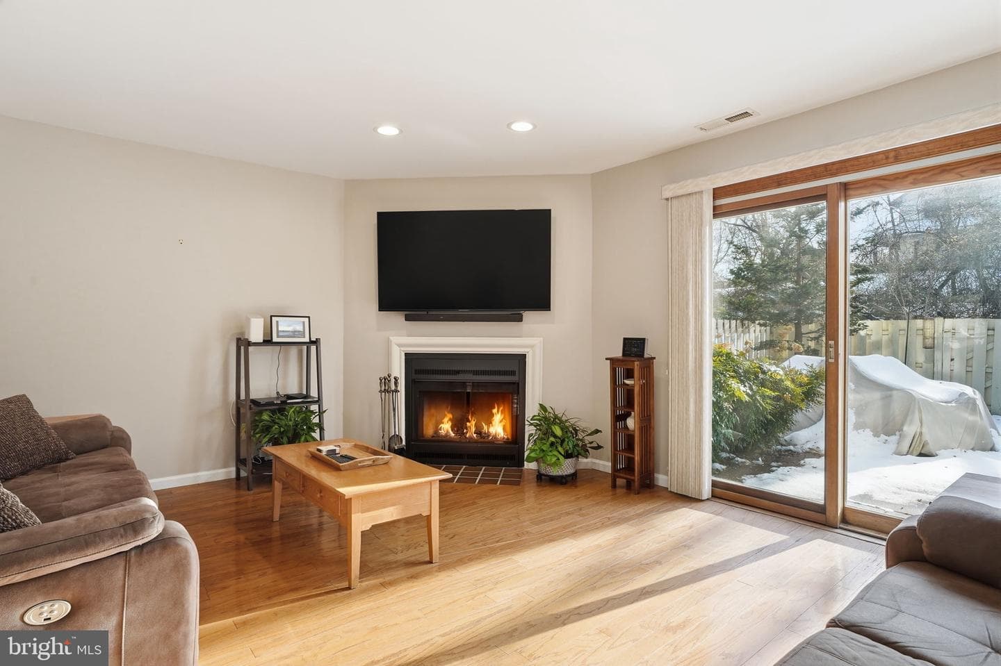 1613 Lakeview Circle photo 17