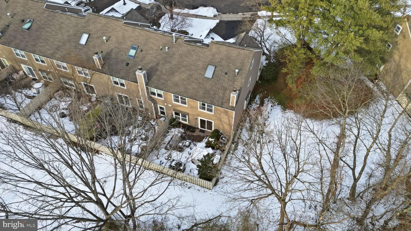 1613 Lakeview Circle photo 47