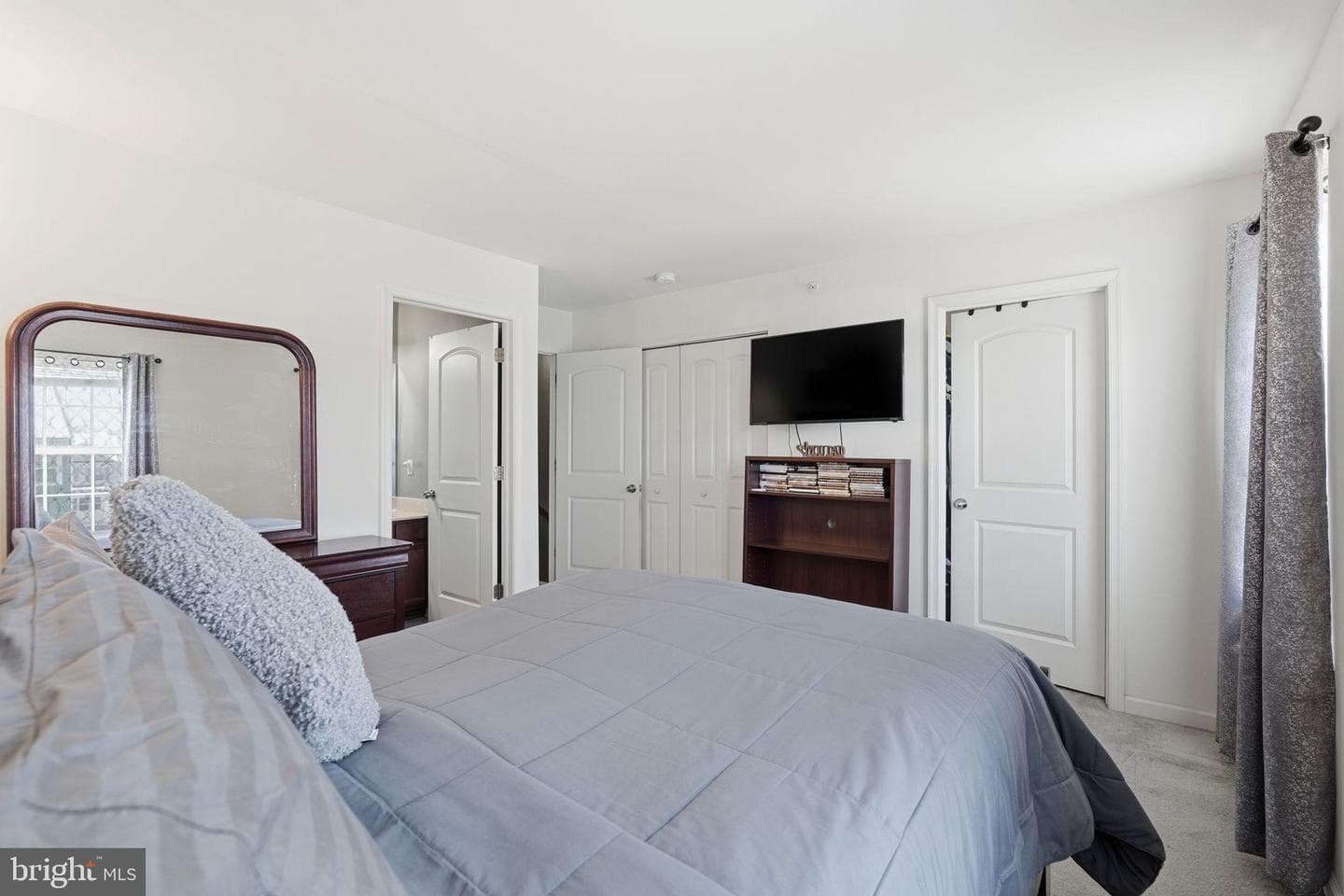 153 Mercer Court photo 16