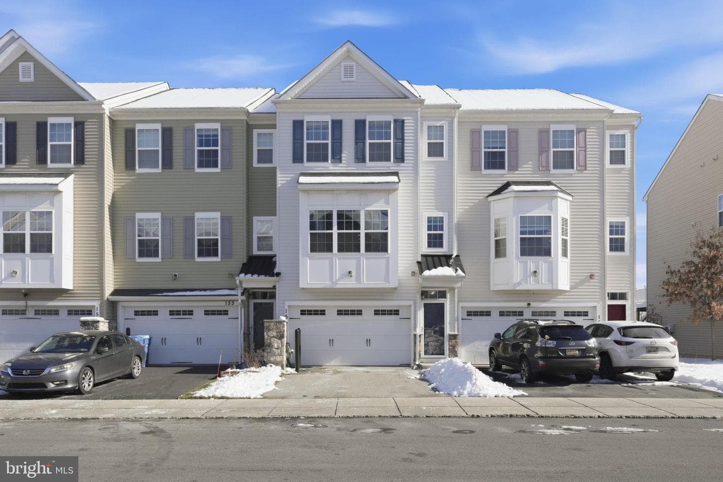 153 Mercer Court photo 2