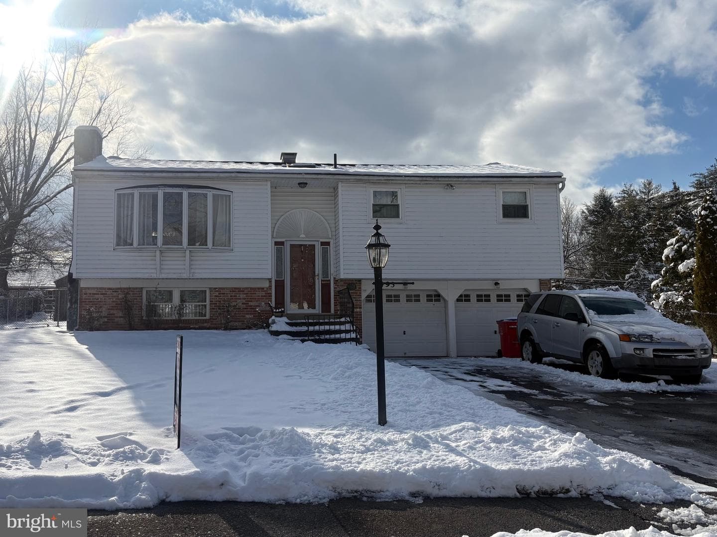 1493 Maguire Lane photo 1